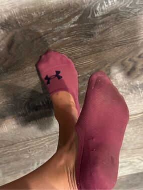 Pink WORN with small hole on side from wear. Used Women’s Little Socks
